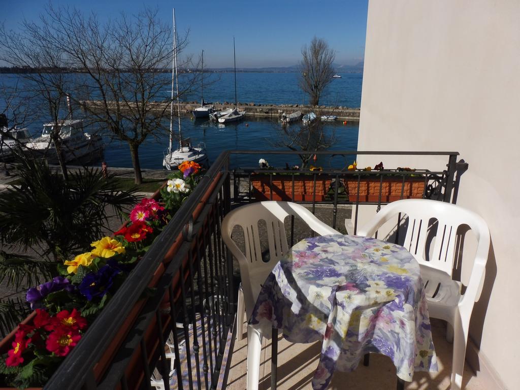 Affittacamere Porticciolo Castelnuovo del Garda Exterior foto